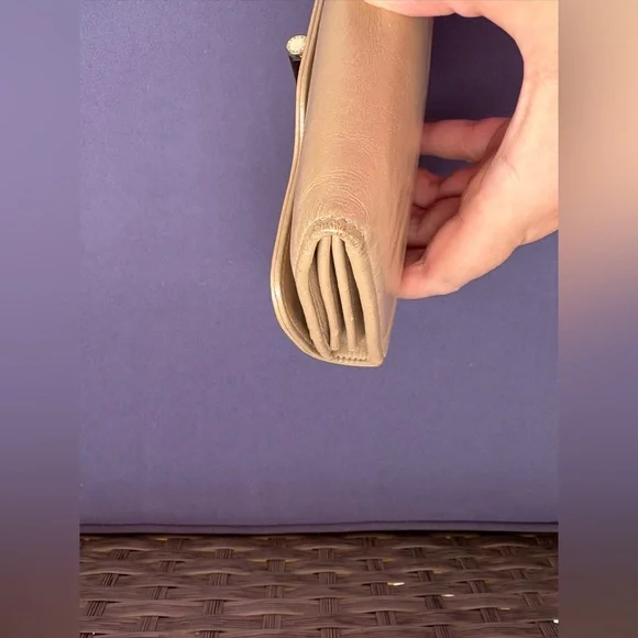 Low start Vintage BVLGARI Isabella Rossellini Beige Leather ZipAround LongWallet - Picture 14 of 15